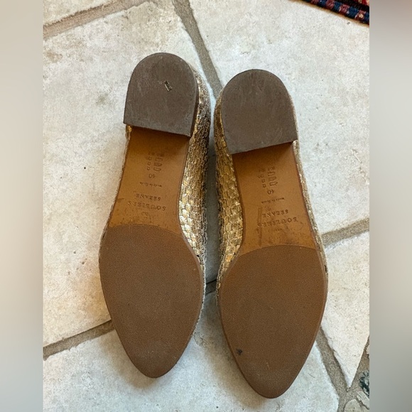 Sezane Gold Textured Women's Flats - Picture 3 of 6